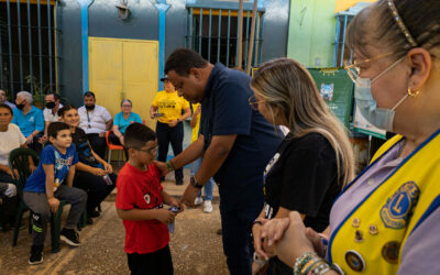 Entrega número 12 del programa Ver para Aprender atiende a 50 nuevos niños de Maracaibo