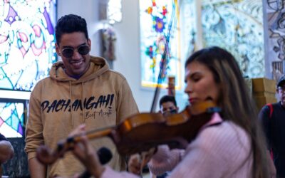 Niños de las escuelas de Gaita compartieron con el artista zuliano Beet Acosta